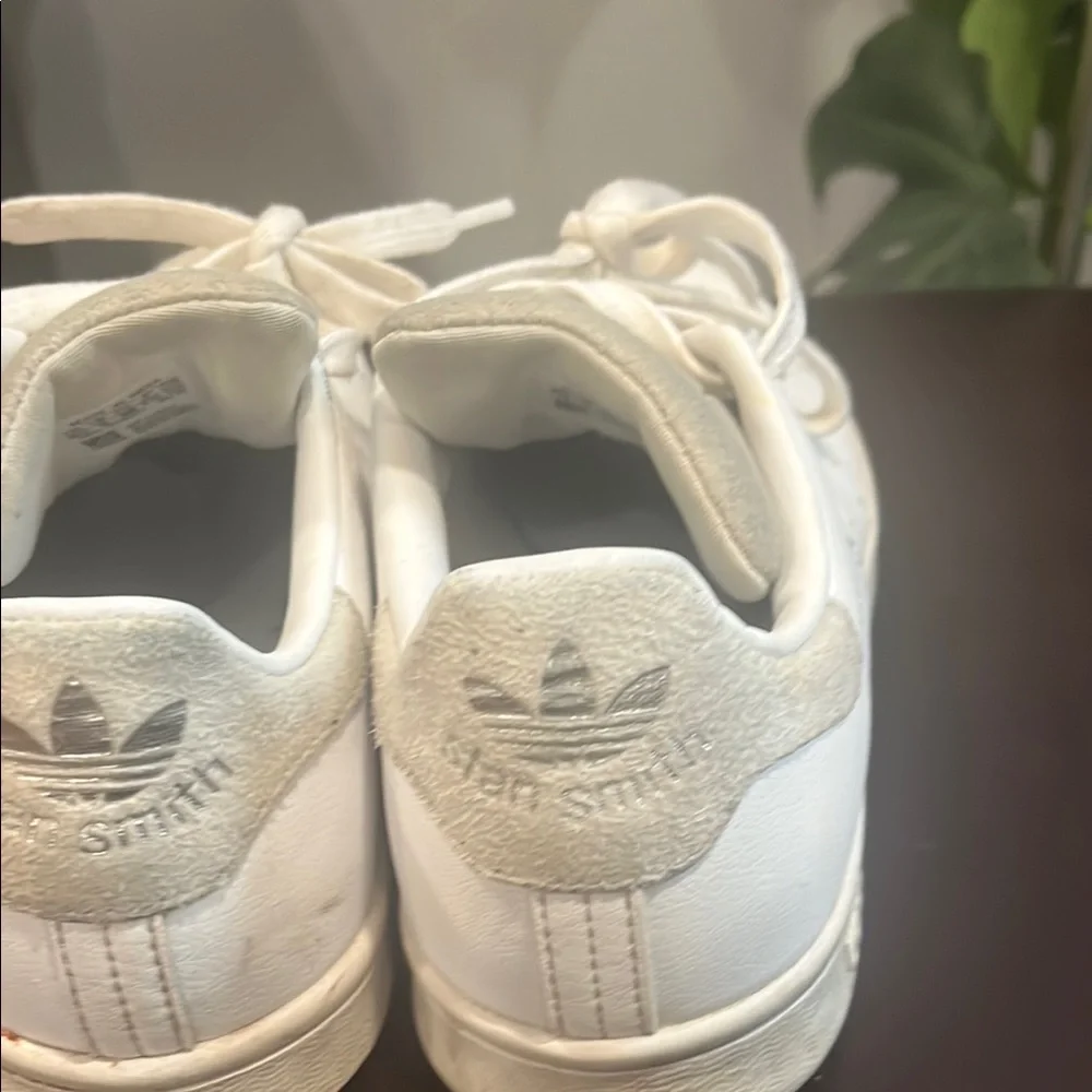 Adidas Stan Smith White Leather Shoes - Picture 2 of 4